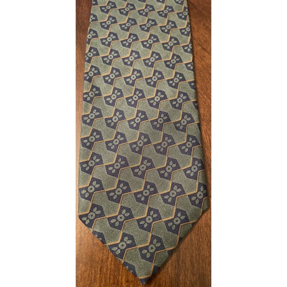 Vintage Giorgio Armani Green 100% Pure Silk Made In Italy Men’s Neck Tie